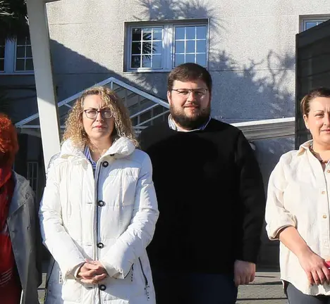 Deputadas Cristina Fdez e Montse Prado no CS Ponteareas